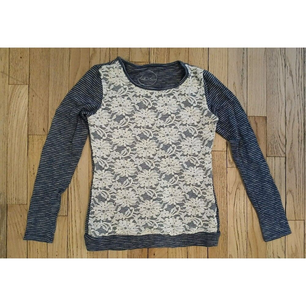 Women's XS Mesh Lace Flower Casual Wear Long Sleeve Top